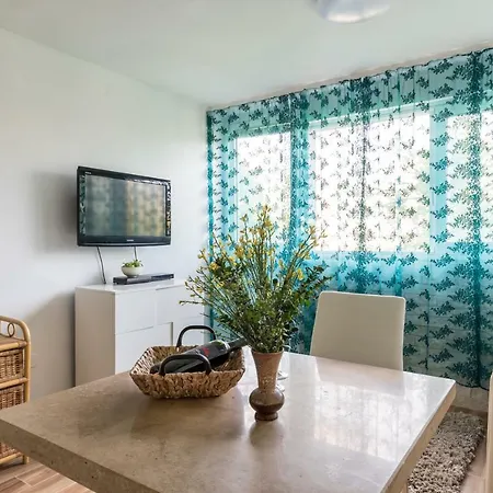 Apt In Firule Area Apartment *